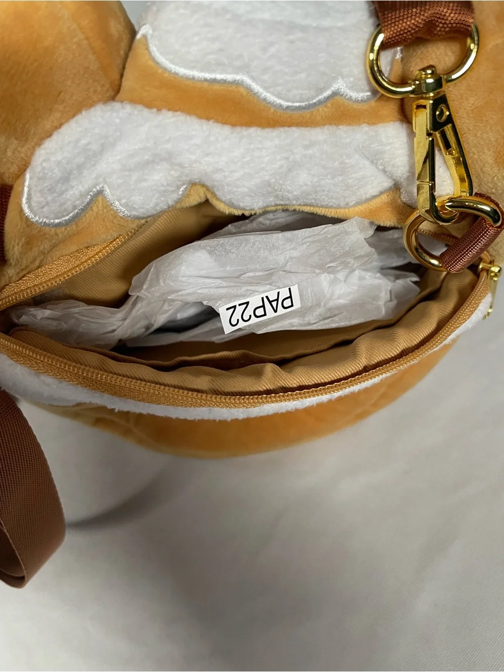 NWT Disney Munchlings Cinnamon Swirl Bun Mickey Mouse Bag Purse Crossbody Kawaii